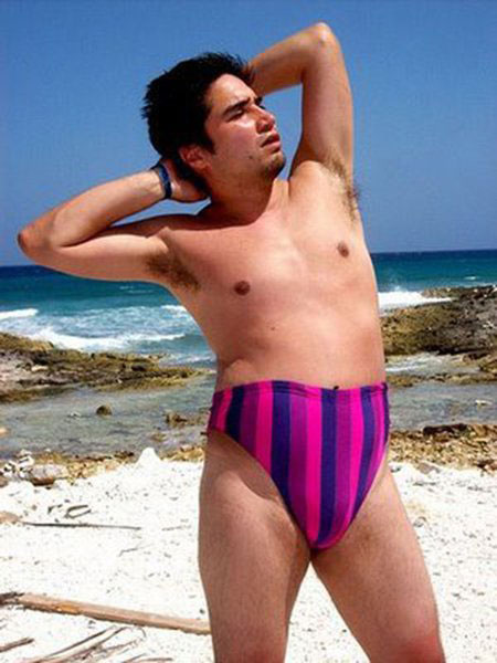 16-types-de-maillots-de-bains-improbables-et-originaux-a-porter-ou-pas-cet-ete28